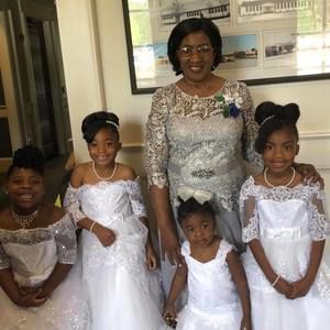 Meet your Posher, Sharon